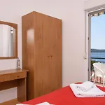 A2-apt W Shared Pool & Balcony Next To The Daire *