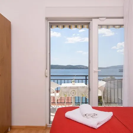 Lejlighed A2-apt W Shared Pool & Balcony Next To The *