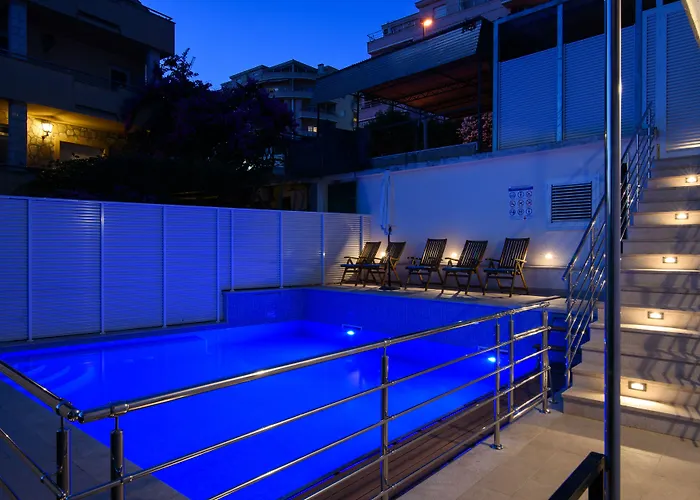 Apartment A2-apt W Shared Pool & Balcony Next To The *