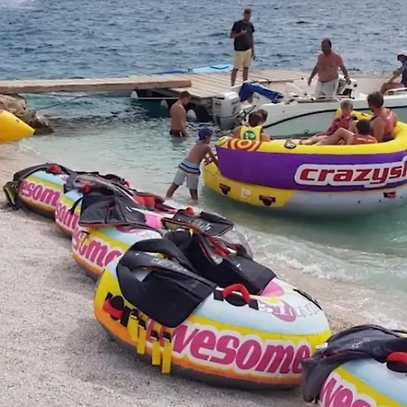 A2-apt W Shared Pool & Balcony Next To The Apartamento Trogir